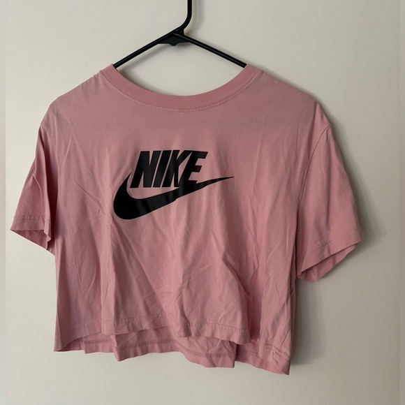 Nike Rose Crop Tee - Picture 2 of 7